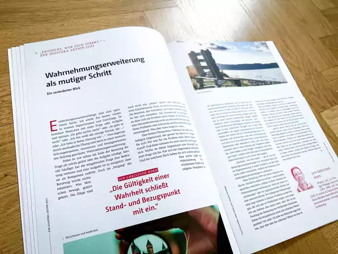 elfgenpick Designagentur Augsburg hat für das Bonifatiuswerk Printmedien erstellt, darunter dieses Heft mit vielen Informationen rund um den Verein und den Glauben.